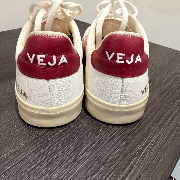 Veja Women's Campo White and Pink Casual Sneakers - Picture 4 of 8